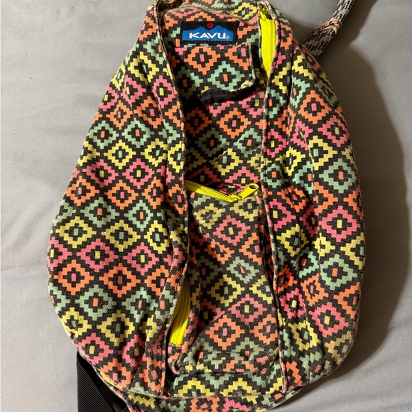 Kavu Multicolor Geometric Backpack - Picture 1 of 12